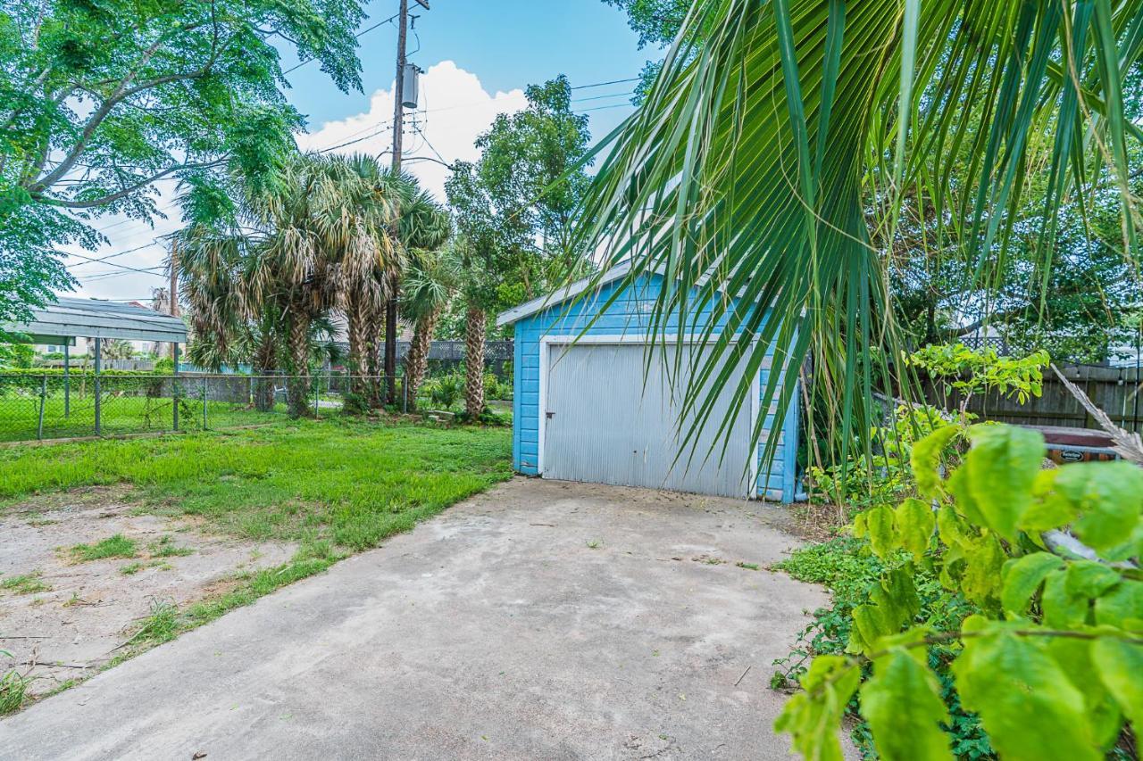 Uptown Cottage Newly Updated Home Near The Strand Galveston Harbor And Utmb Extérieur photo