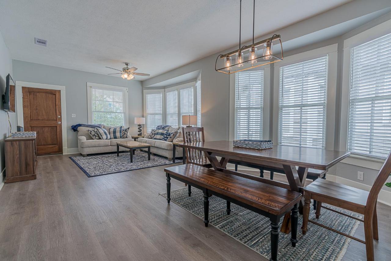 Uptown Cottage Newly Updated Home Near The Strand Galveston Harbor And Utmb Extérieur photo